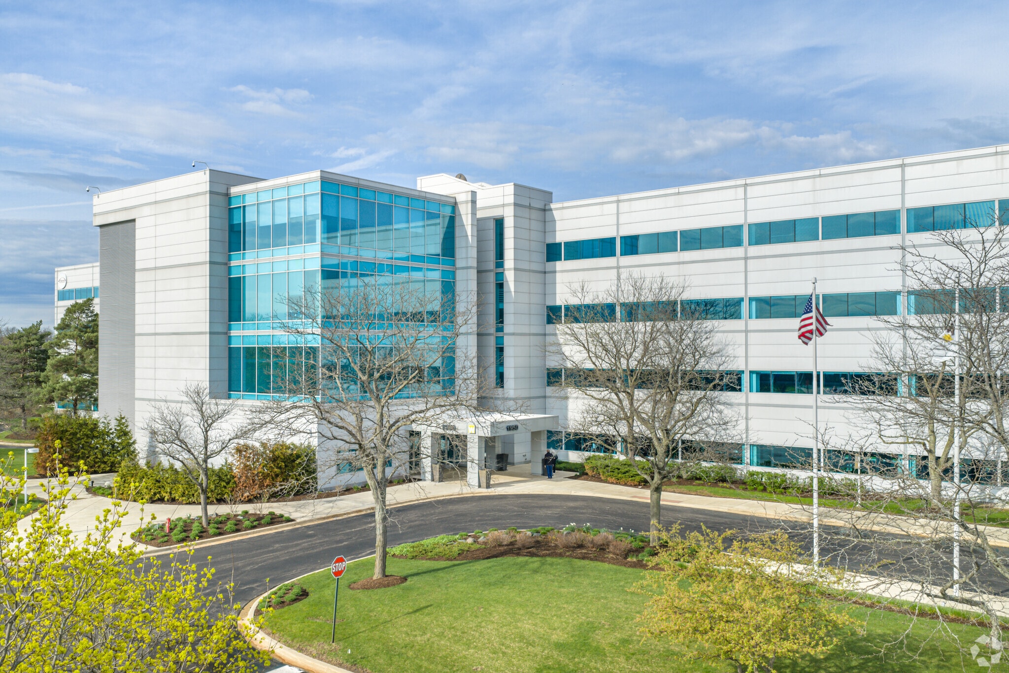 1930 Innovation Way, Libertyville, IL for Rent