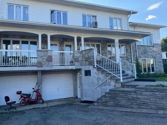 950-956A Ch Du Bord-De-L'eau, Laval, QC for Sale