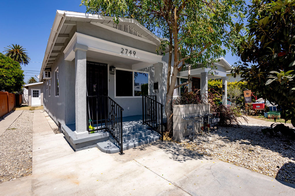 2749 S Mansfield Ave, Los Angeles, CA for Sale