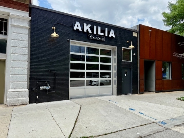 116 N Aberdeen St, Chicago, IL for Sale