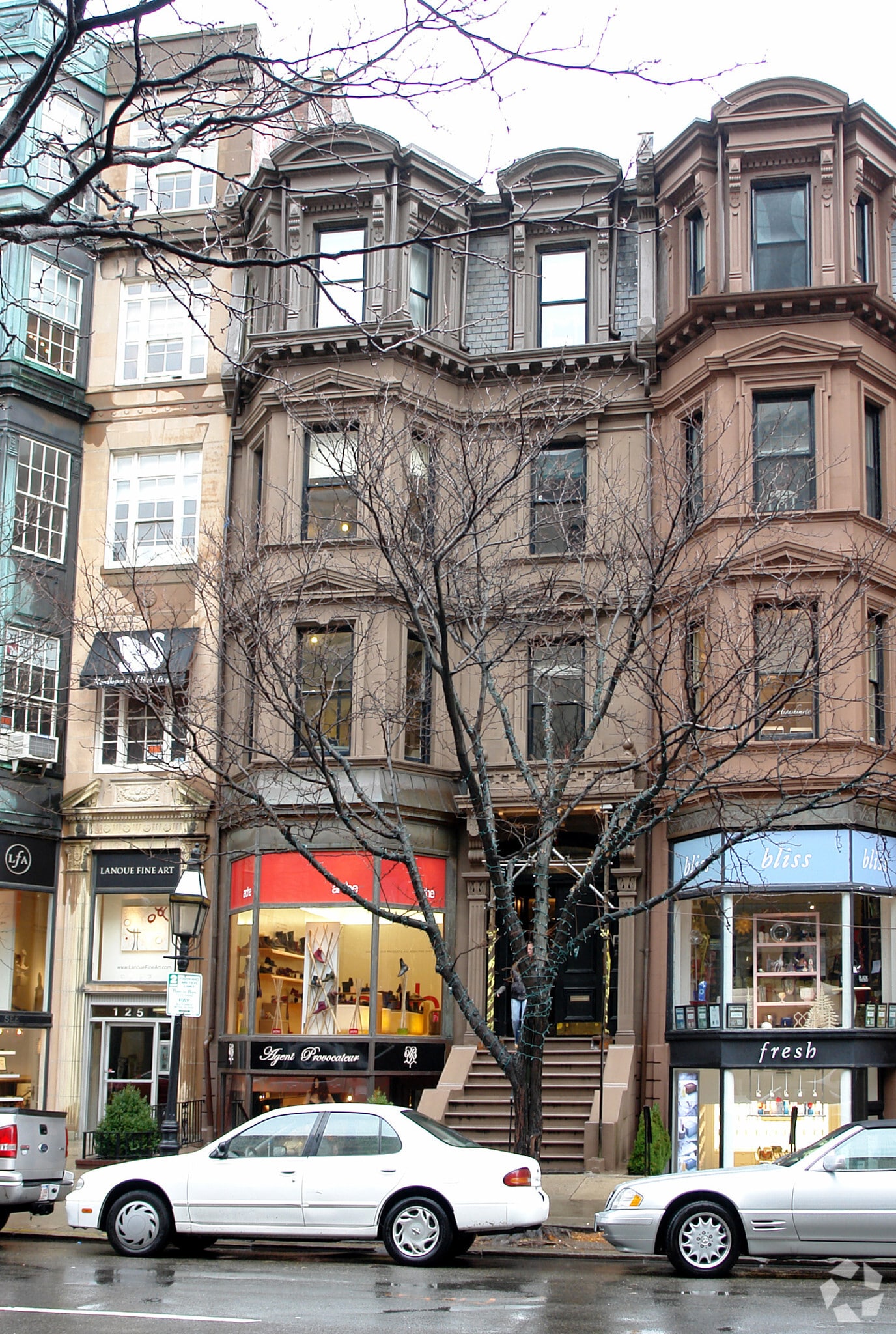 123 Newbury St, Boston, MA for Rent