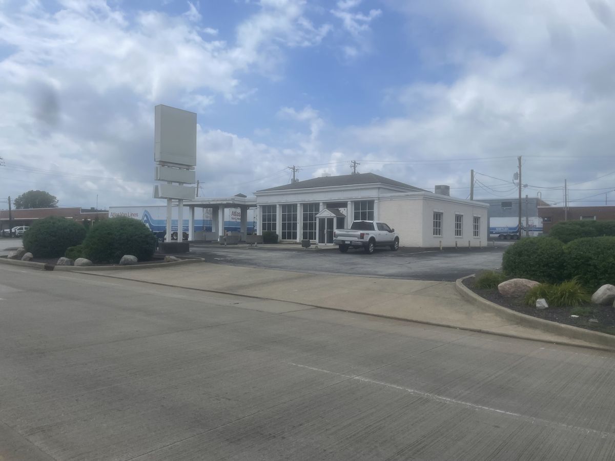 2230 N Fares Ave, Evansville, IN for Rent