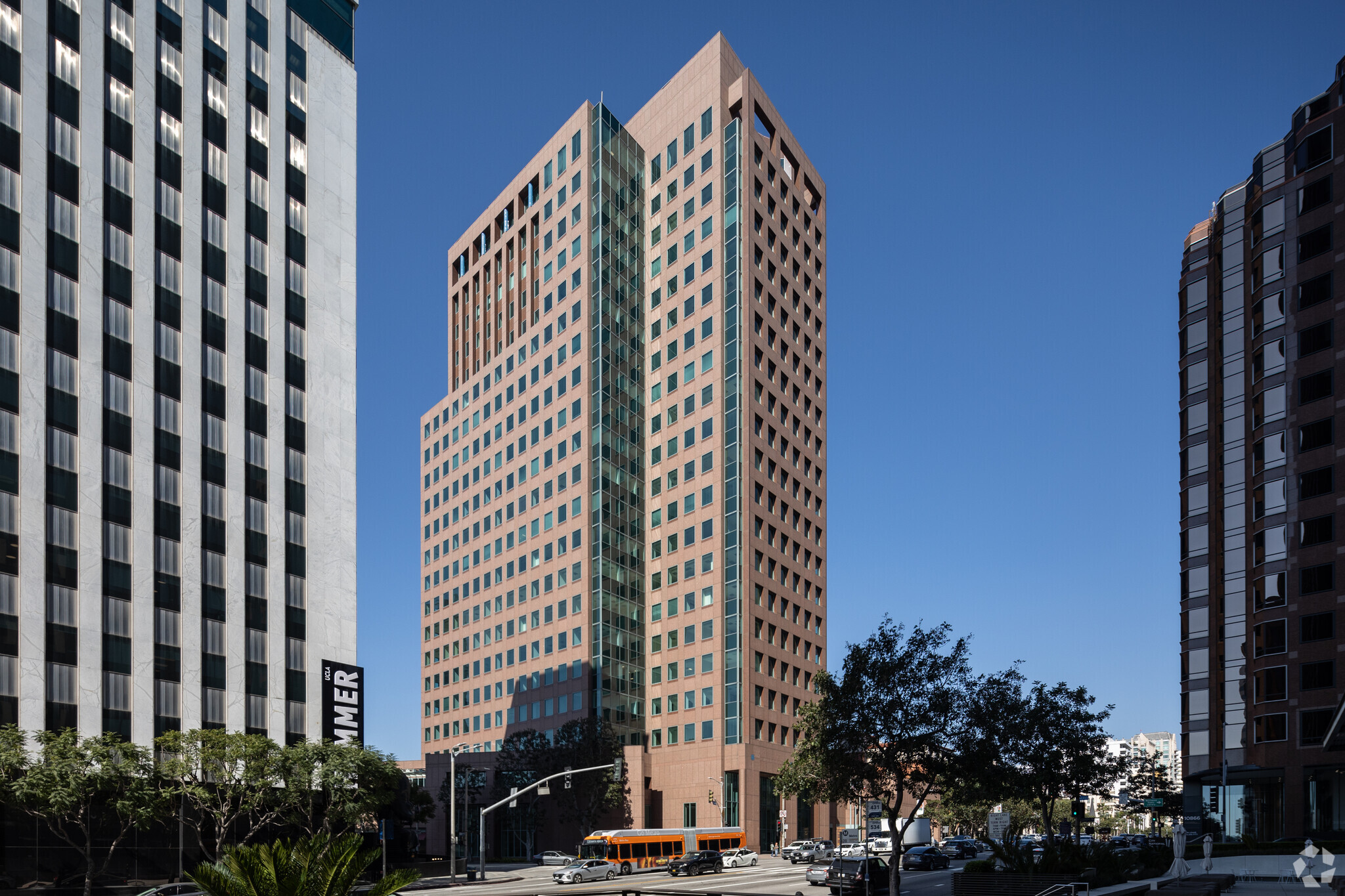 10877 Wilshire Blvd, Los Angeles, CA for Rent