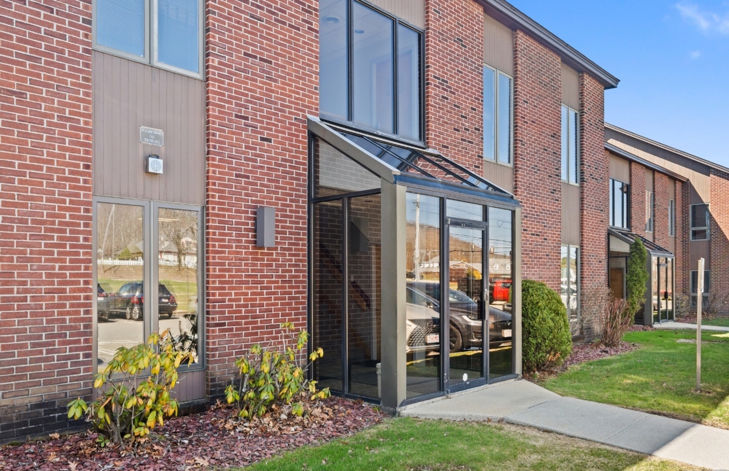 871 Turnpike St, North Andover, MA for Rent