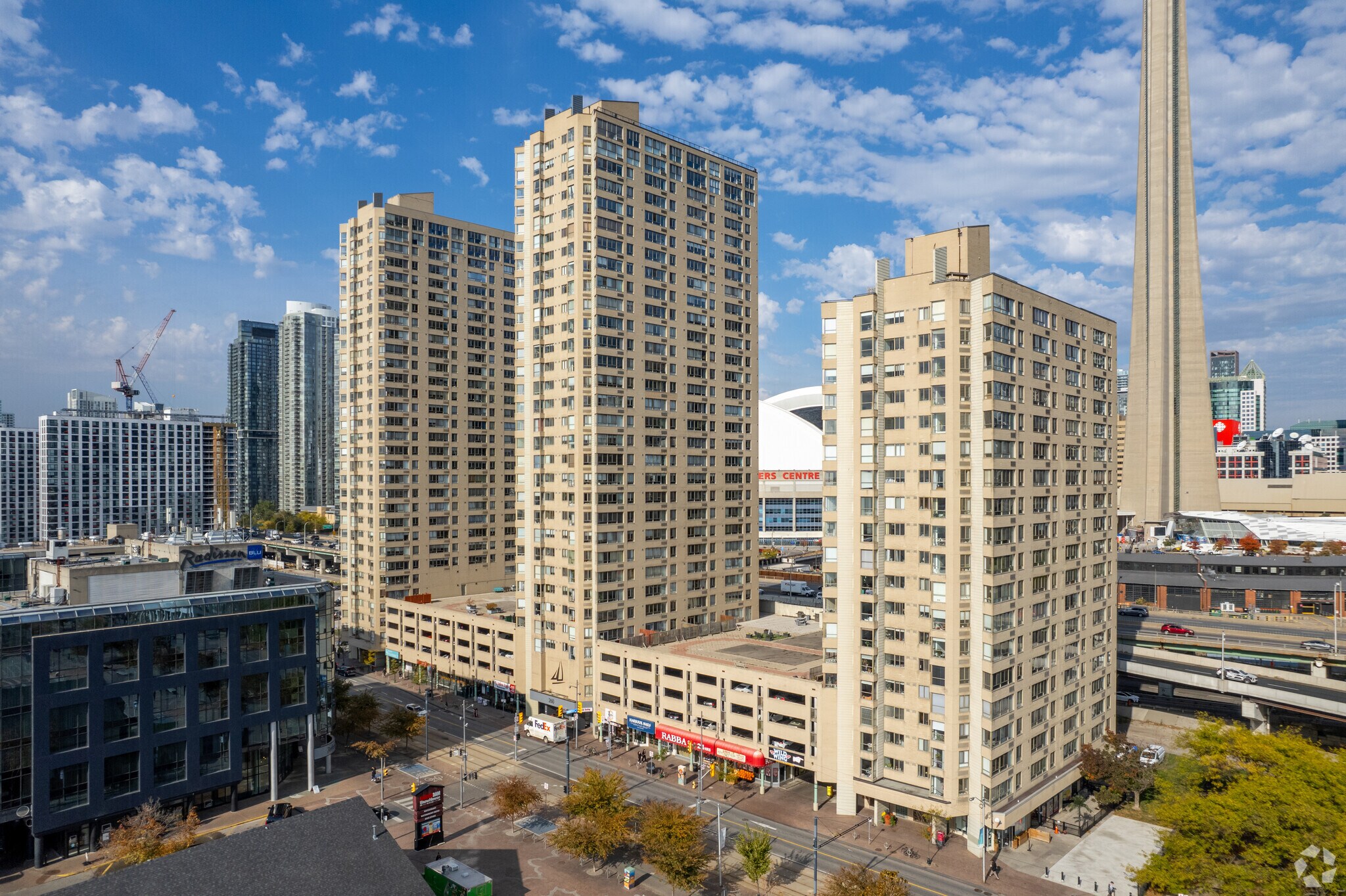 254 Queens Quay W, Toronto, ON for Rent