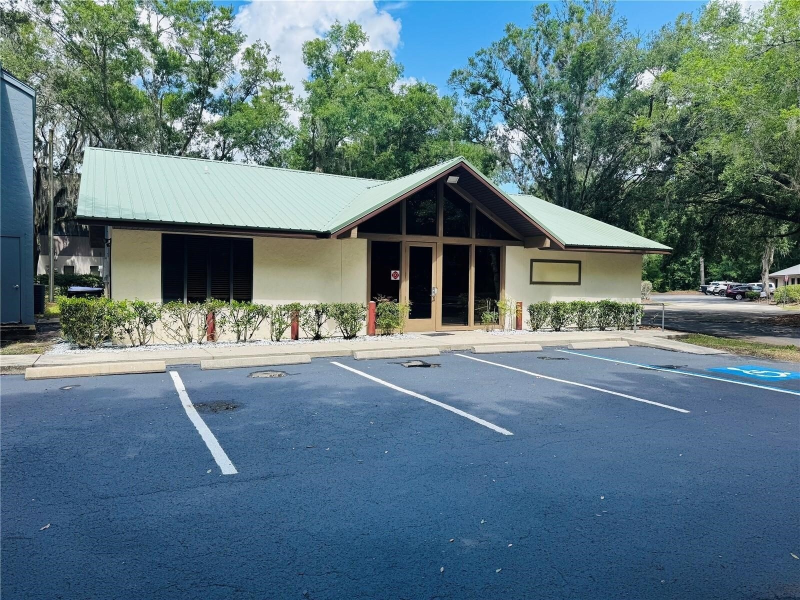 17 NW 33rd Ct, Gainesville, FL for Rent