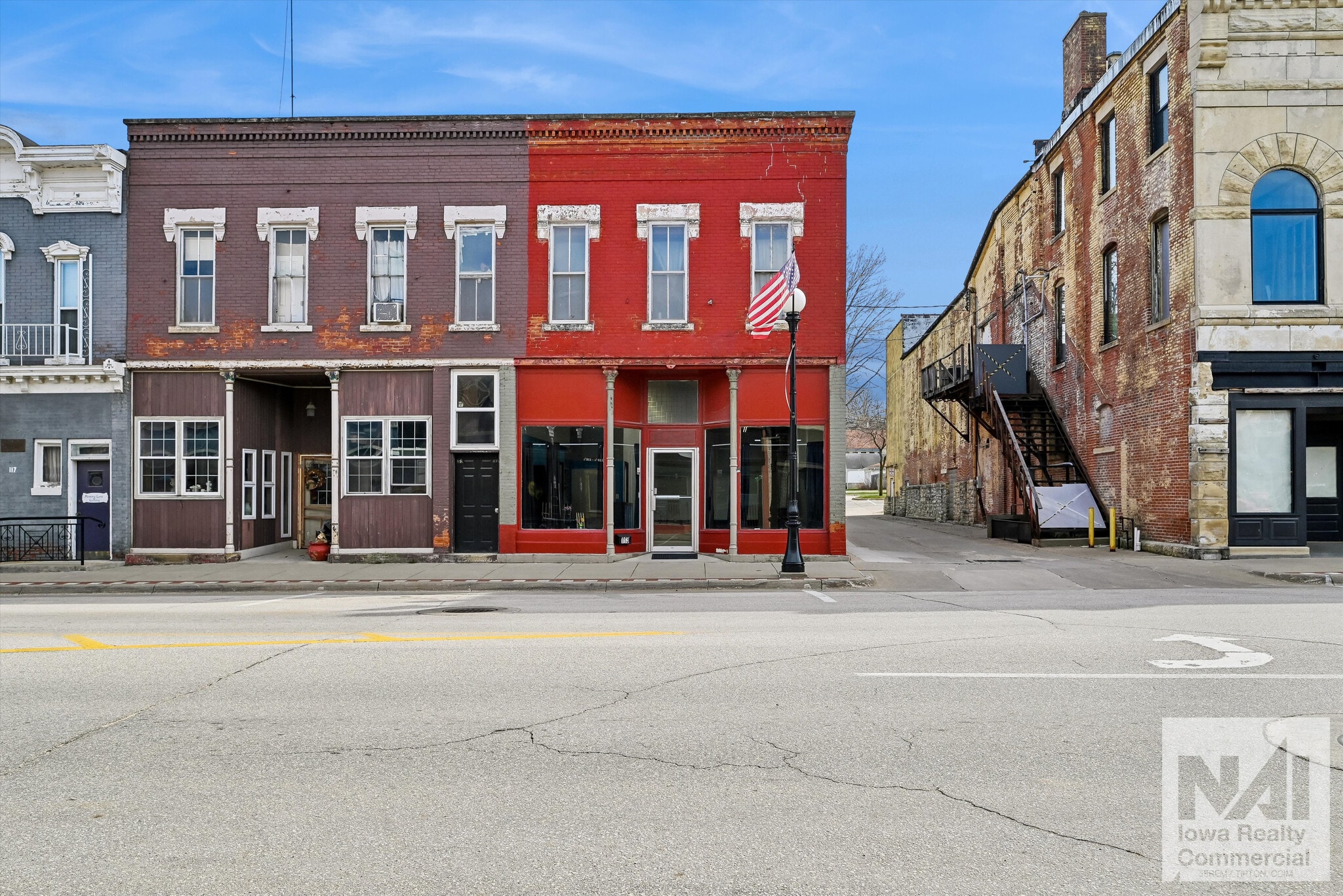 113 E Main St, Anamosa, IA for Sale