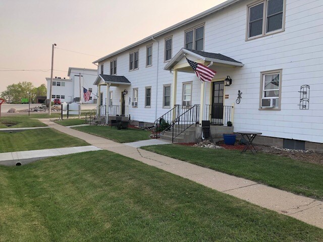 314 4th St, Riverdale, ND for Sale