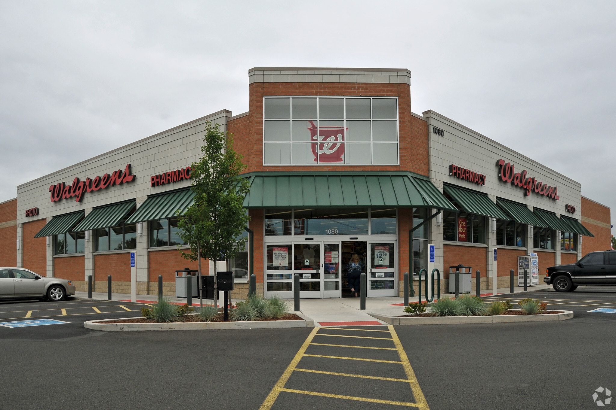 1080 SW 1st Ave, Canby, OR for Sale