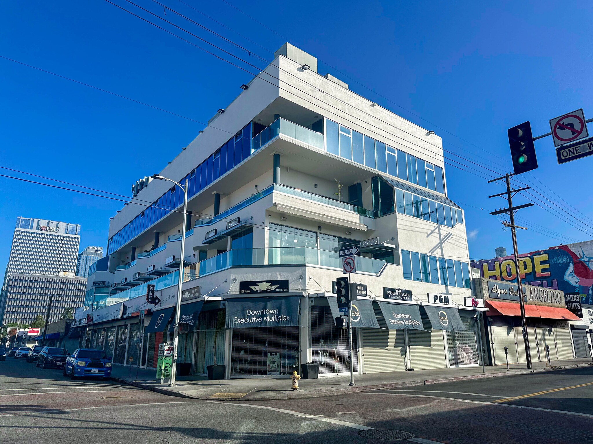 221 E 12th St, Los Angeles, CA for Rent