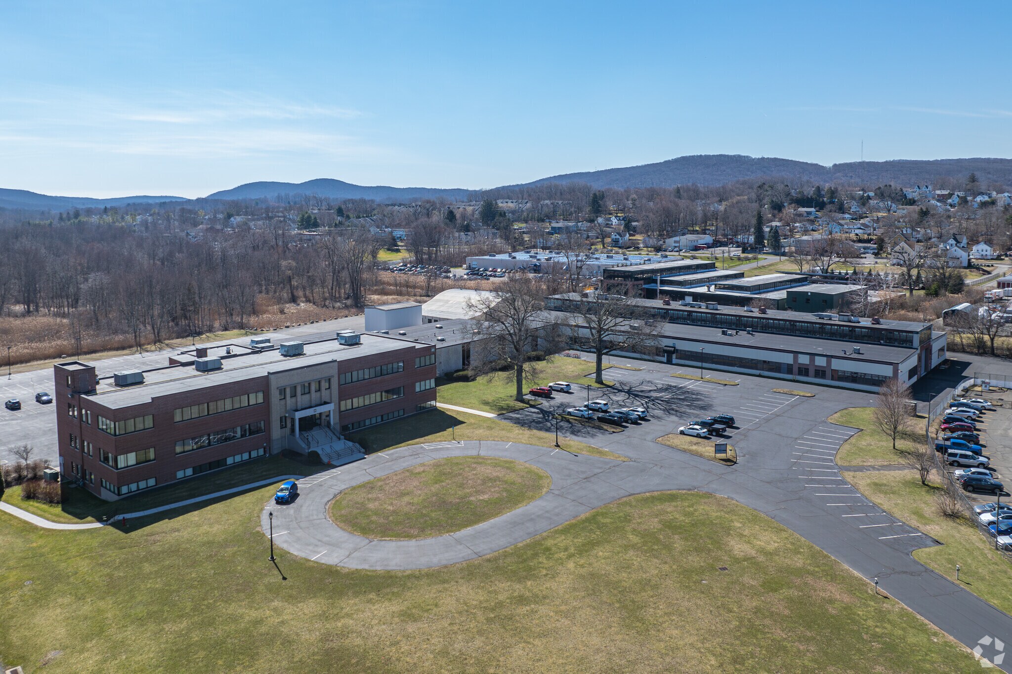 44 Shelter Rock Rd, Danbury, CT for Rent