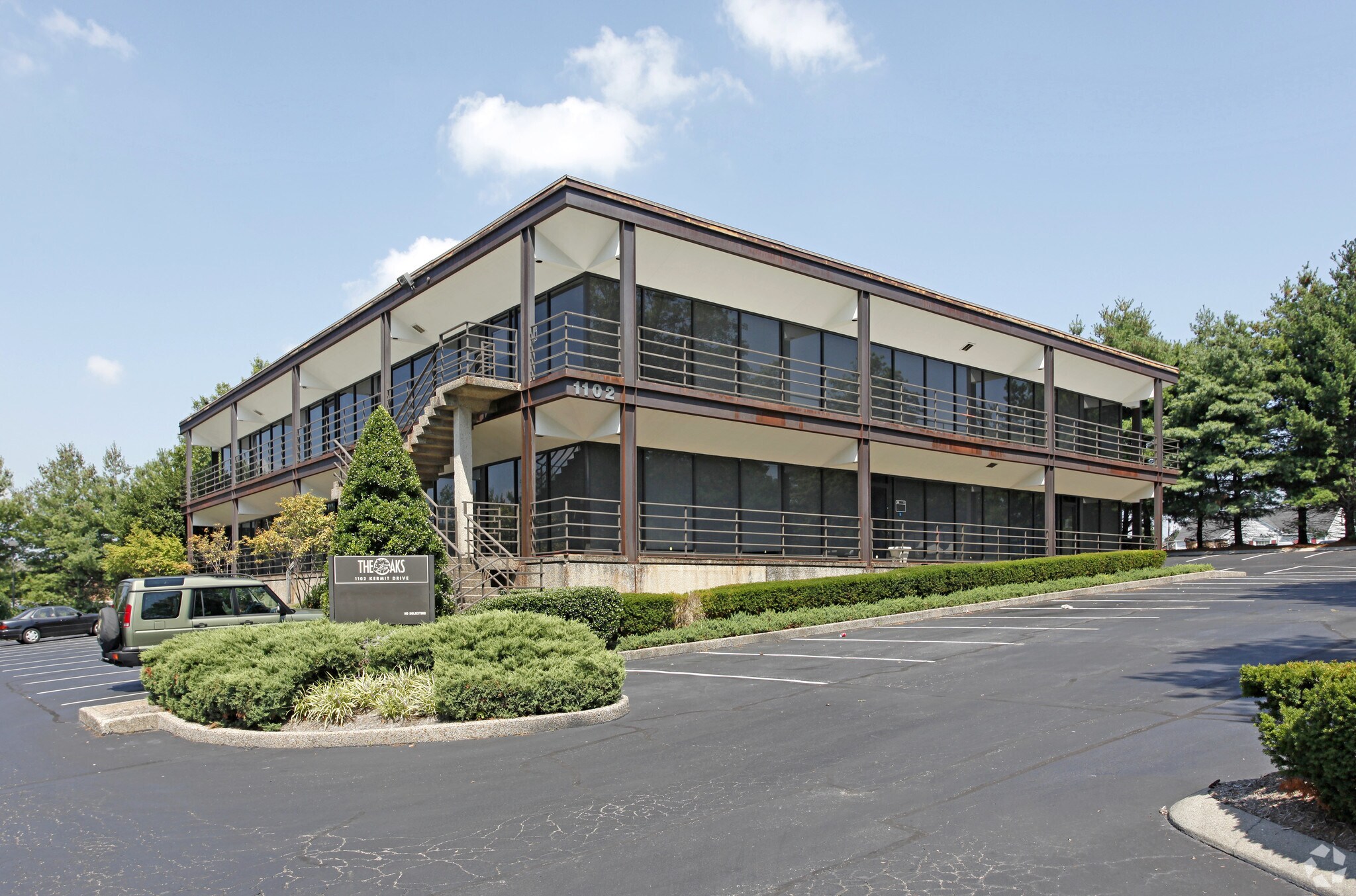 1102 Kermit Dr, Nashville, TN for Rent
