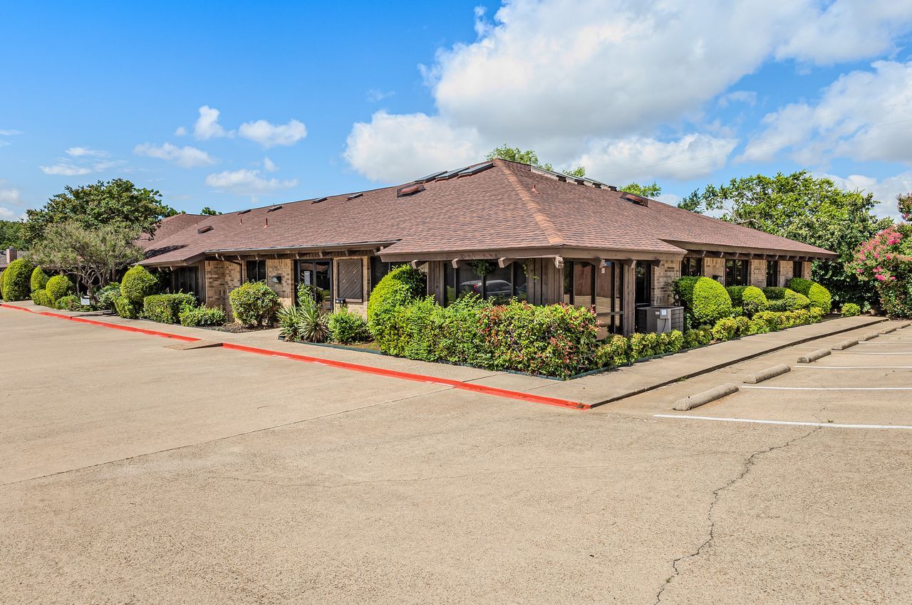 1721 Cimarron Trl, Hurst, TX for Rent