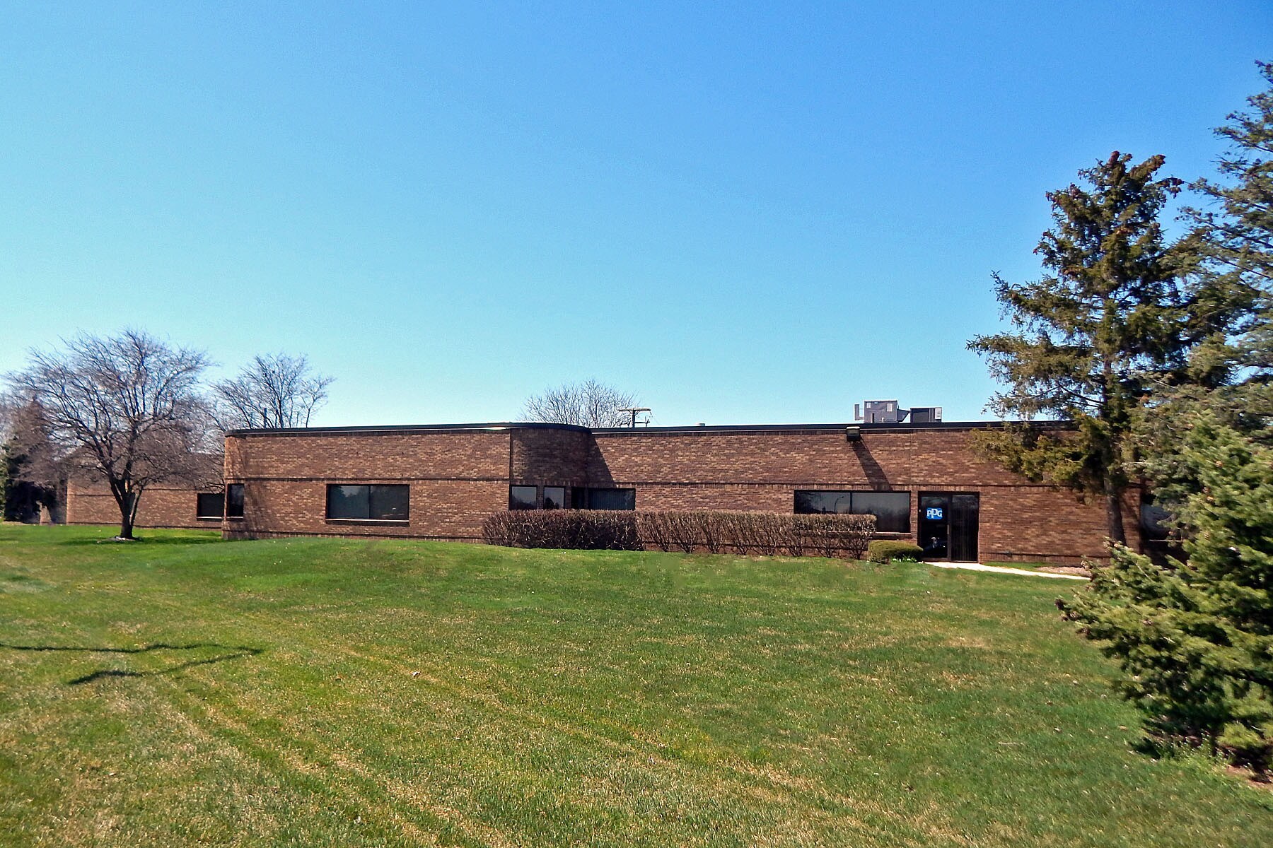 2111 Walter P Reuther Dr, Warren, MI for Rent