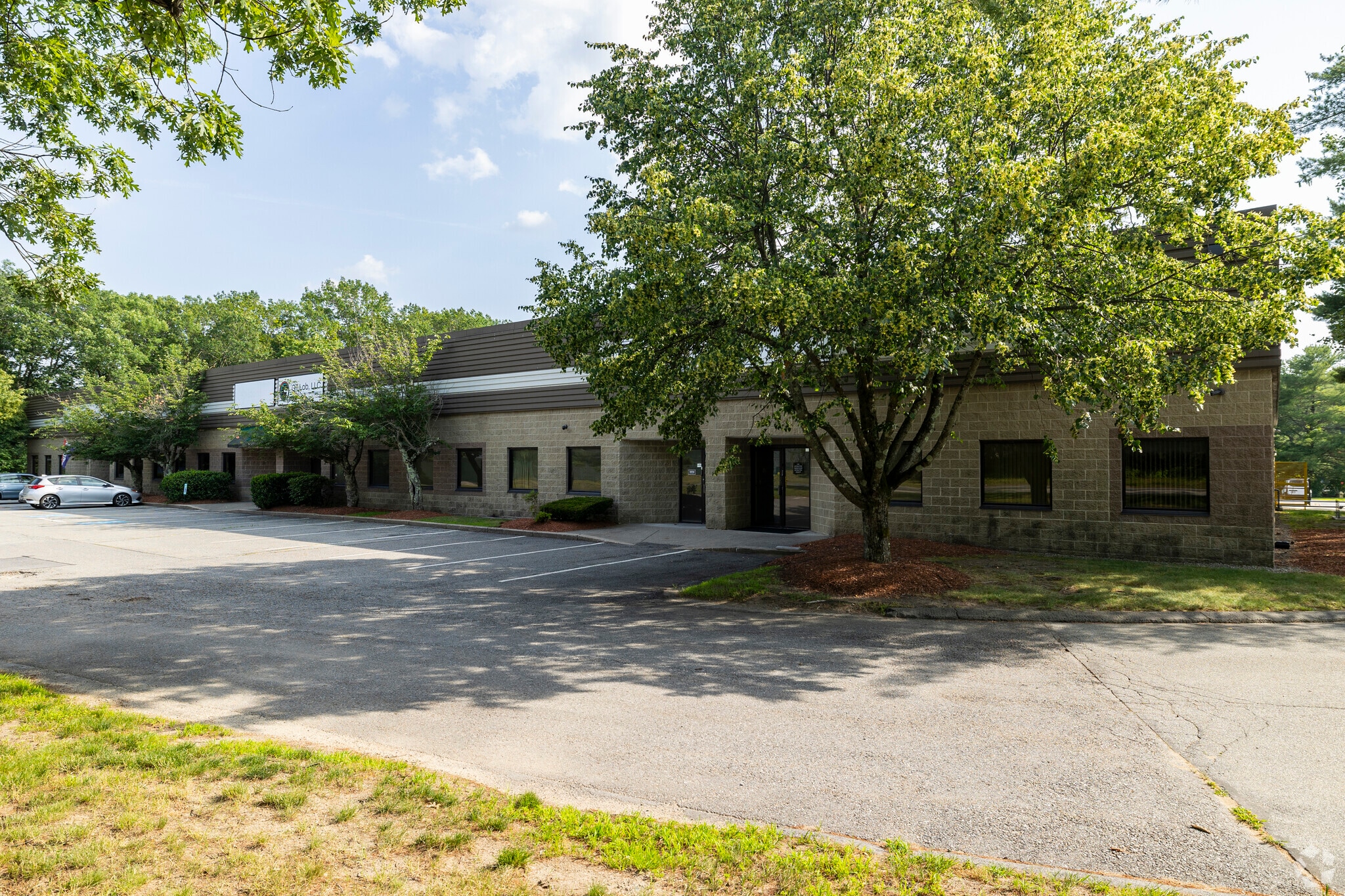 160 Ayer Rd, Littleton, MA for Sale