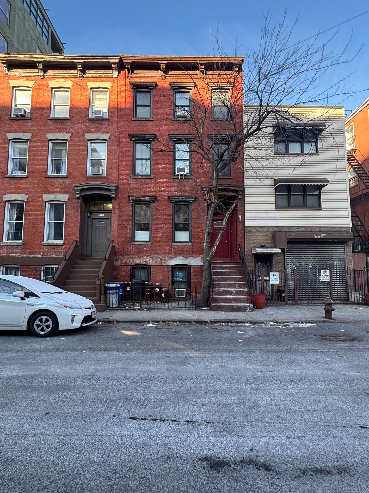328 Berry St, Brooklyn, NY for Sale