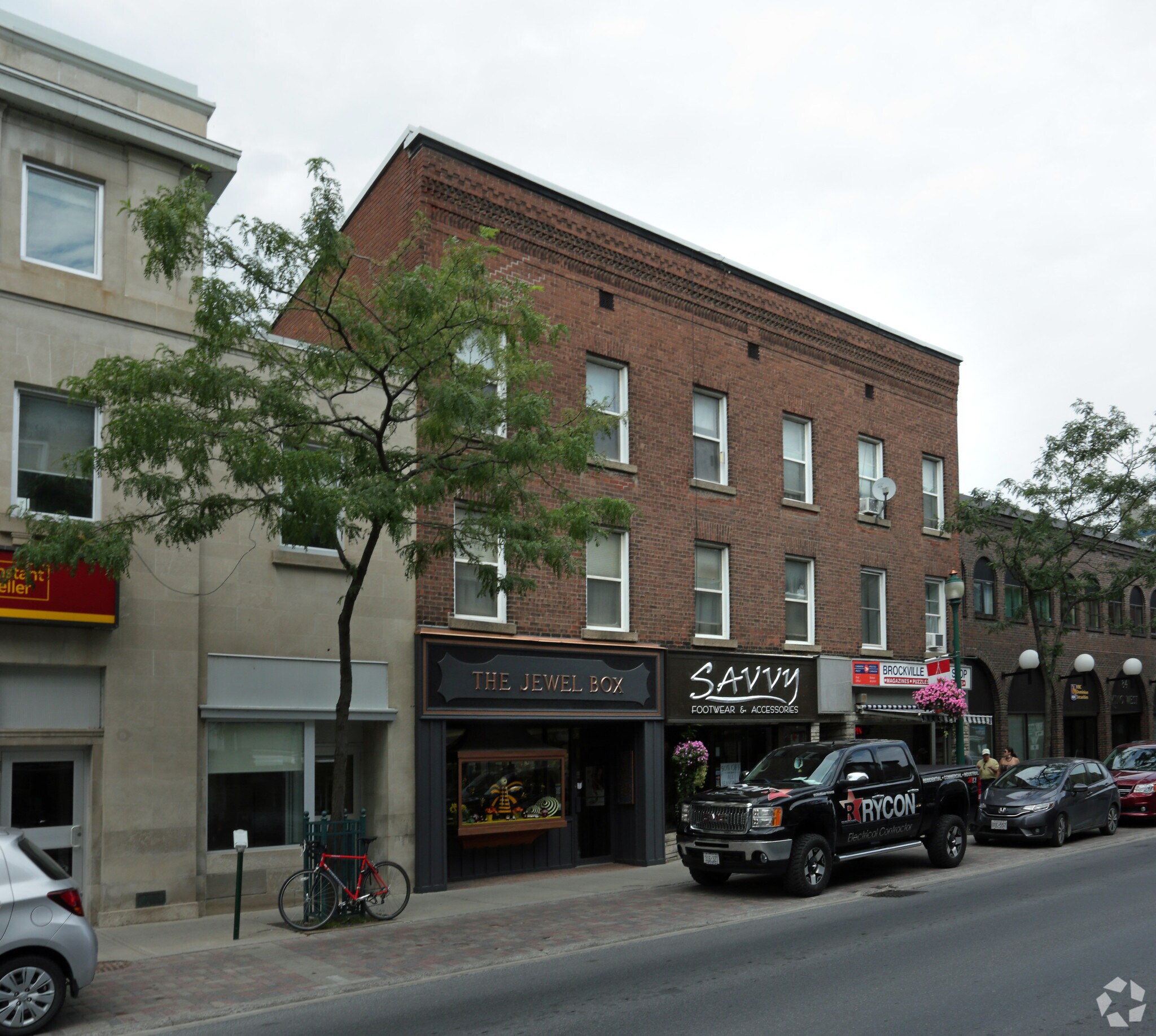 88-94 King St W, Brockville, ON for Rent