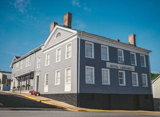 Luray, VA Hospitality - 2 S Court St