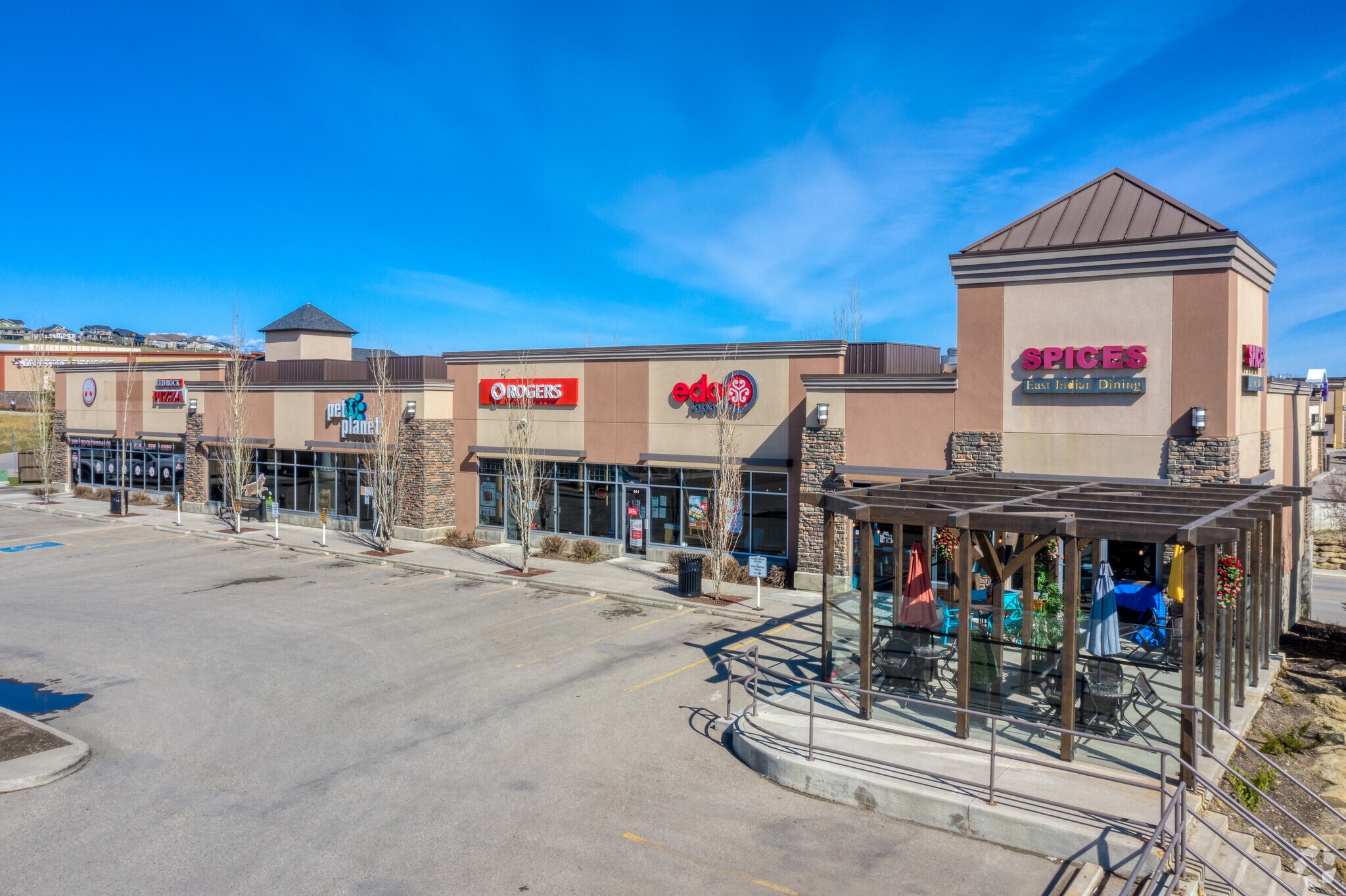 200 Southridge Dr, Okotoks, AB for Rent