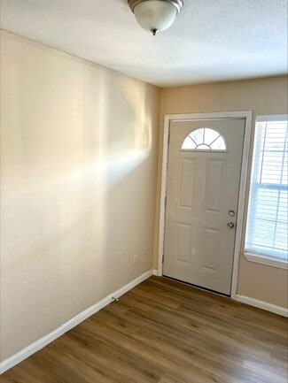 Houston, TX Apartments - 8807 Bissonnet St