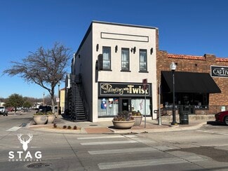 Denton, TX Retail - 208 W Oak St