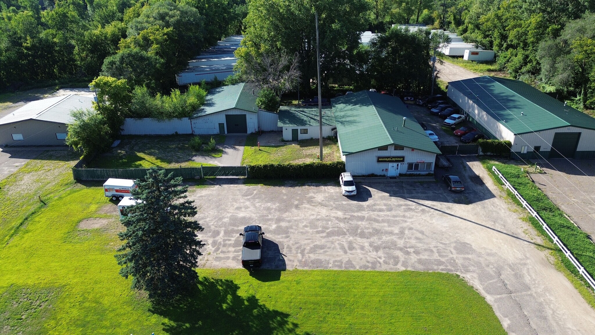 6943 Lake Dr, Circle Pines, MN for Rent