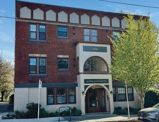 Portland, OR Apartments - 3080 SE Ankeny St