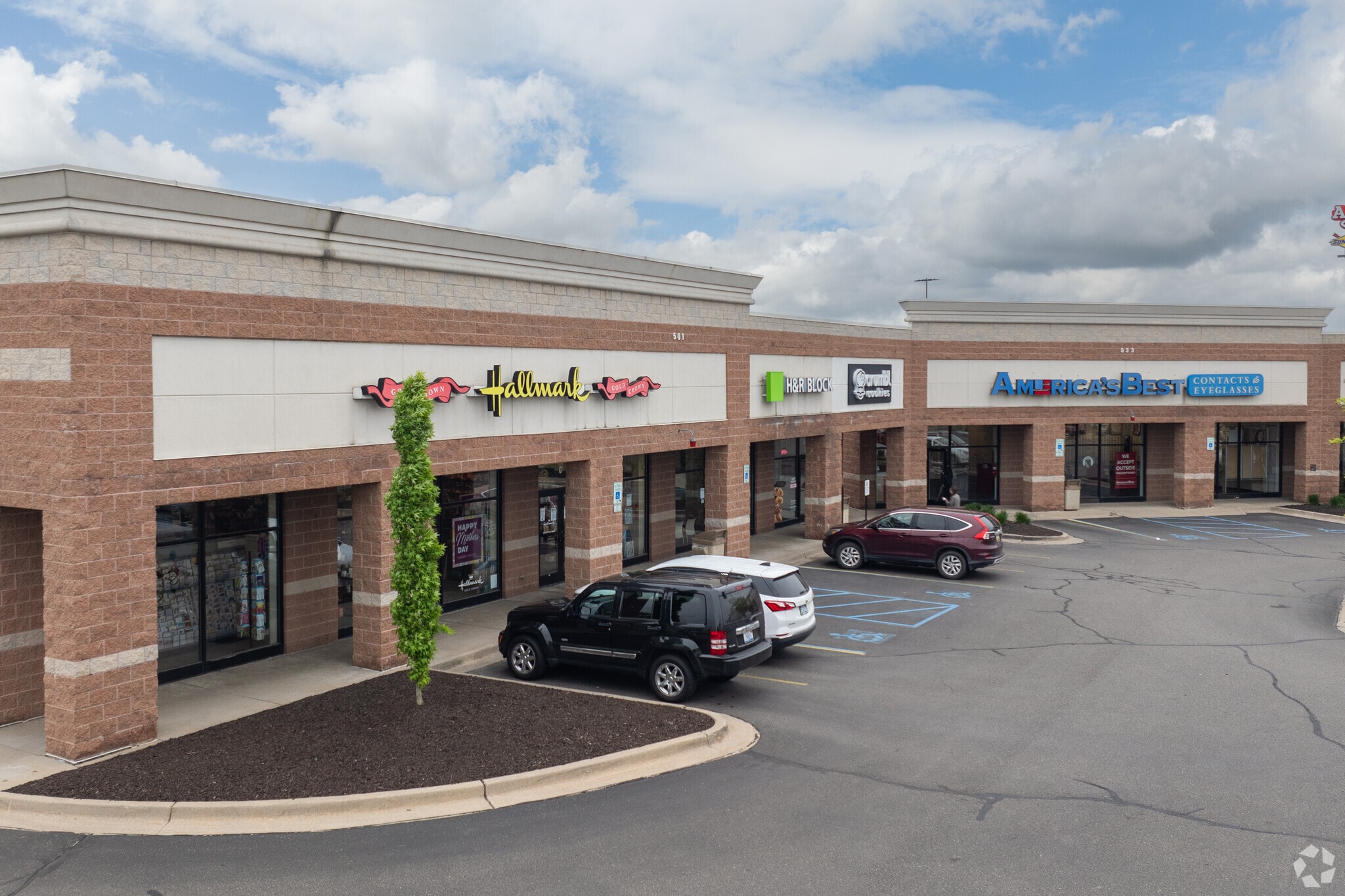 416-510 N Marketplace Blvd, Lansing, MI for Rent