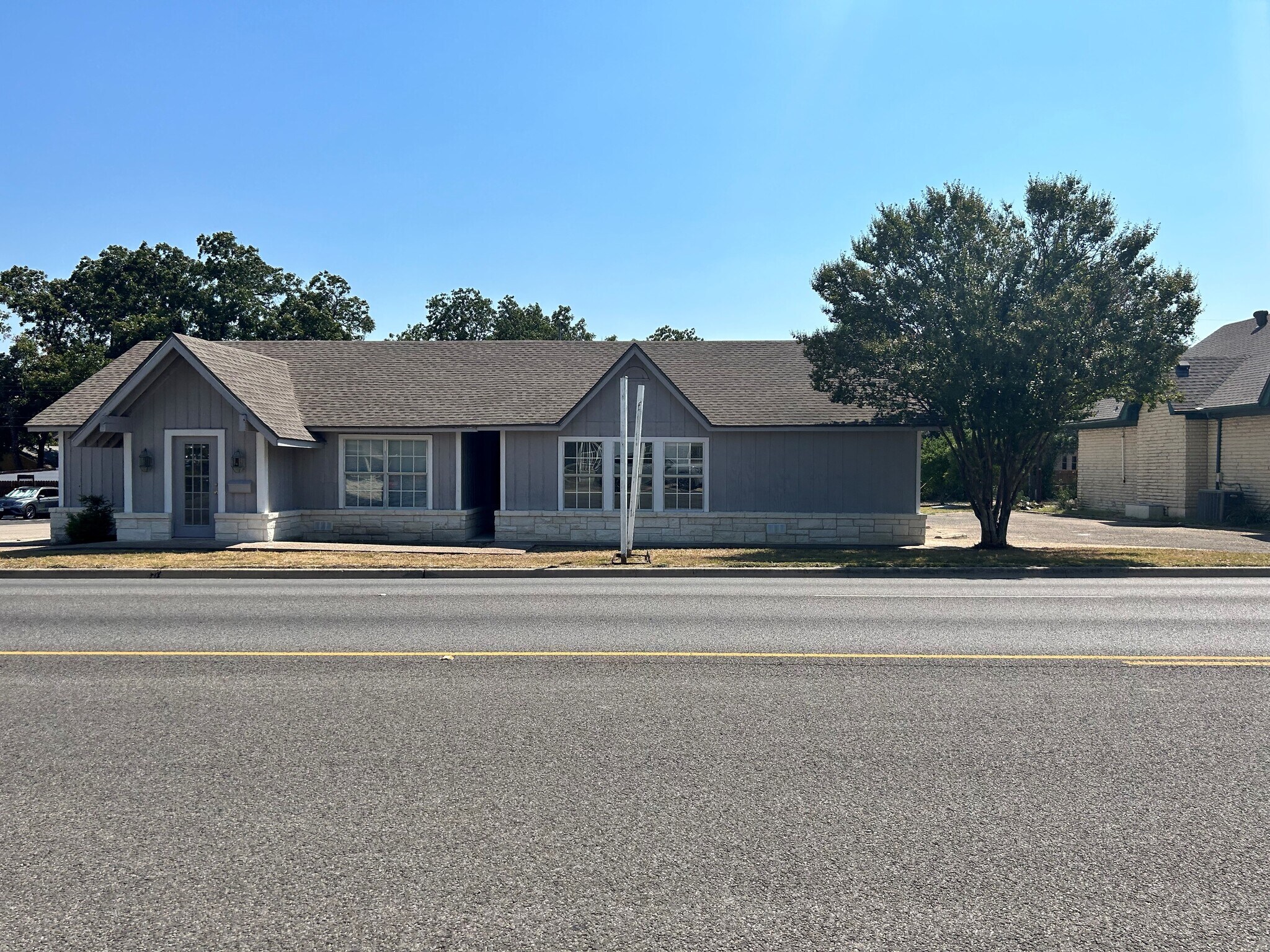 1103 S 31st St Temple, TX 76504 Office Property for Lease on