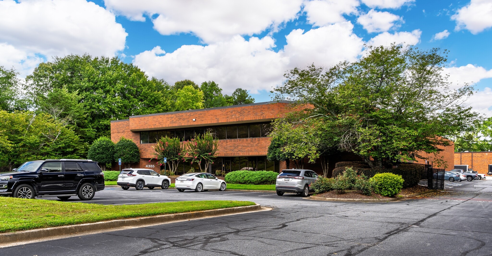 4385 International Blvd, Norcross, GA for Sale