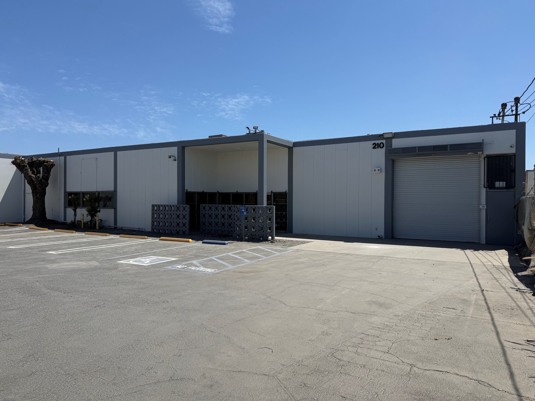 210 W 131th St, Los Angeles, CA for Rent