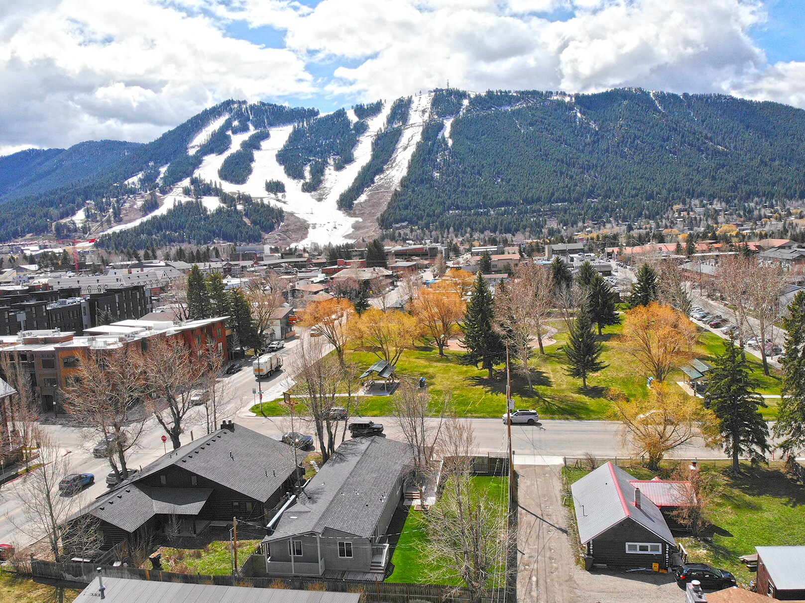 245 W Gill Ave, Jackson, WY for Sale