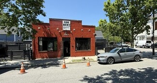 Providence, RI Retail - 146 Ives St