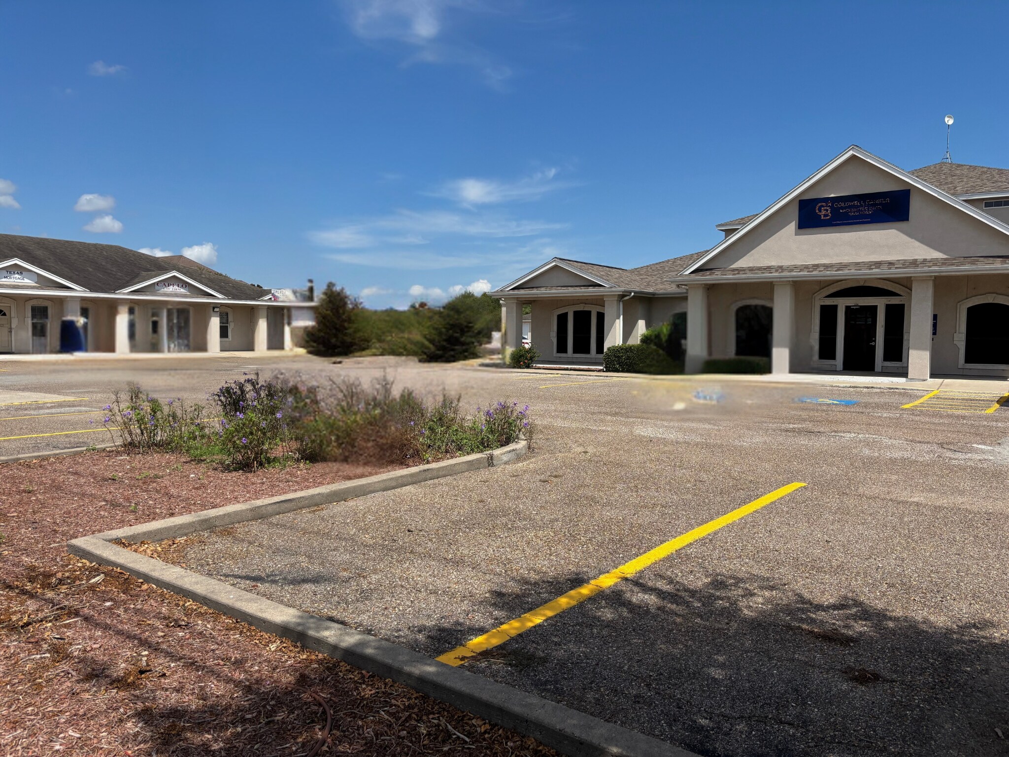 5030-5034 Holly Rd, Corpus Christi, TX for Sale