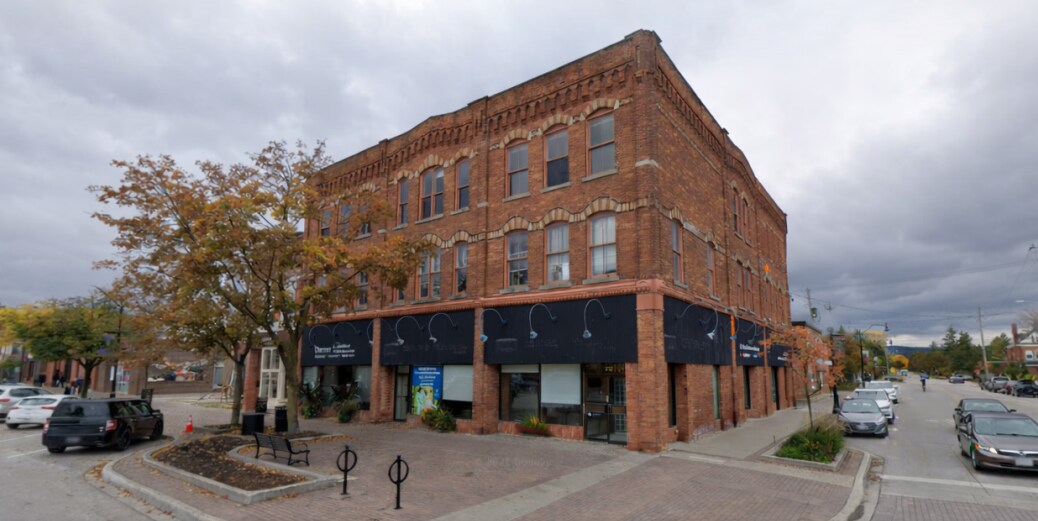 72-76 Hurontario St, Collingwood, ON for Rent