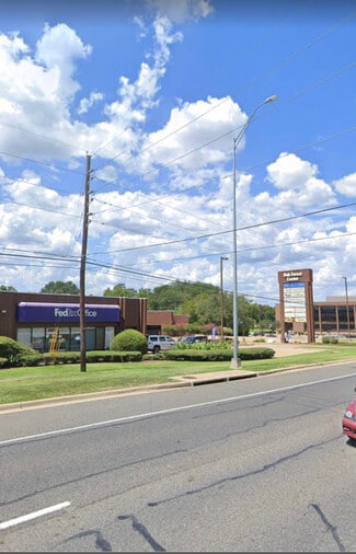913 NW Loop 281  