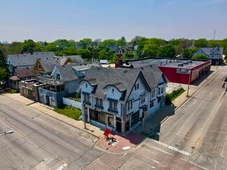 Milwaukee, WI Apartments - 2675-2679 N Holton St