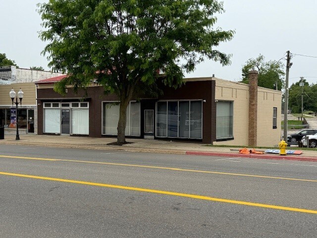139 N Main St, Watervliet, MI for Rent