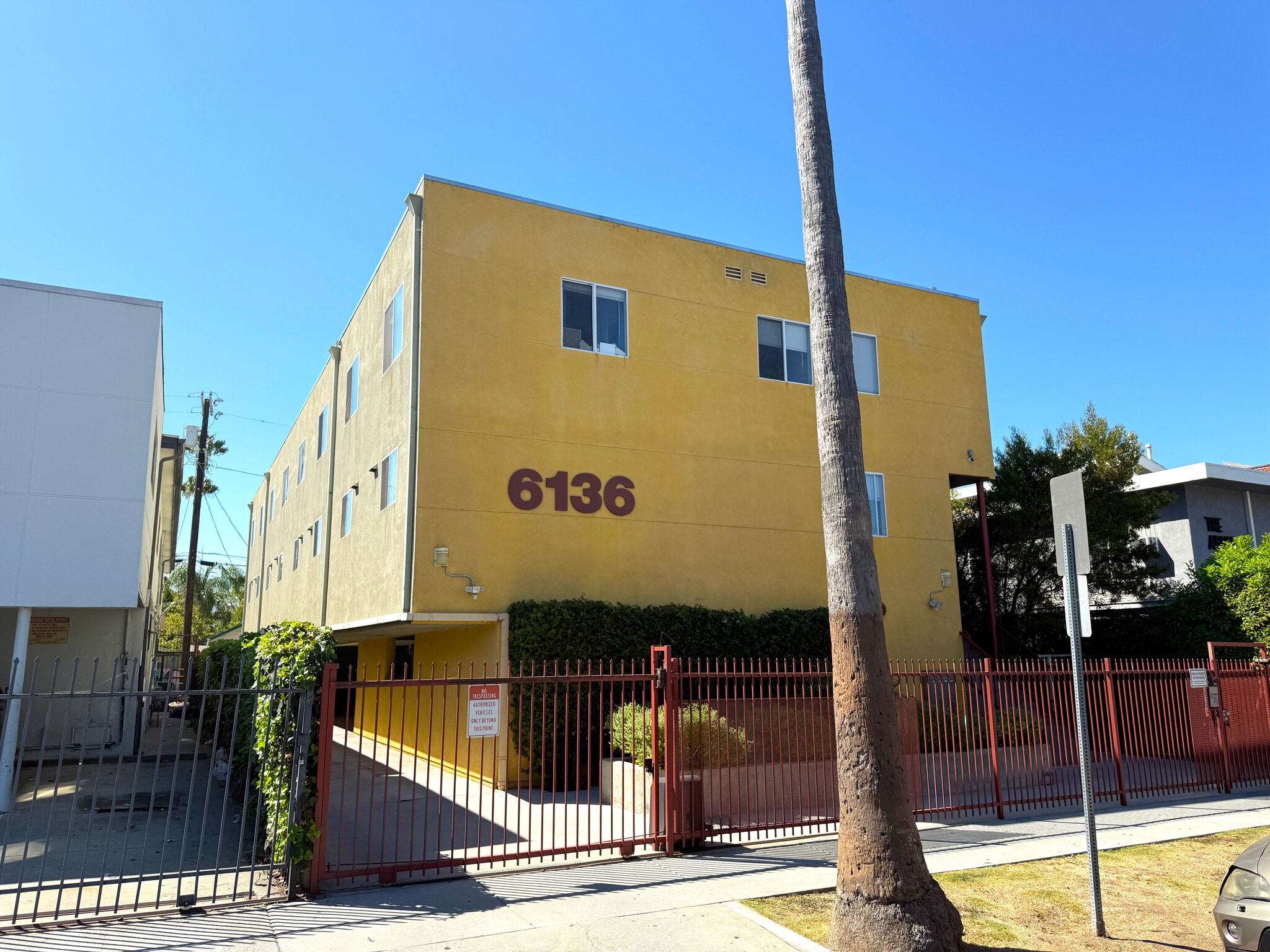 6136 Eleanor Ave, Los Angeles, CA for Sale