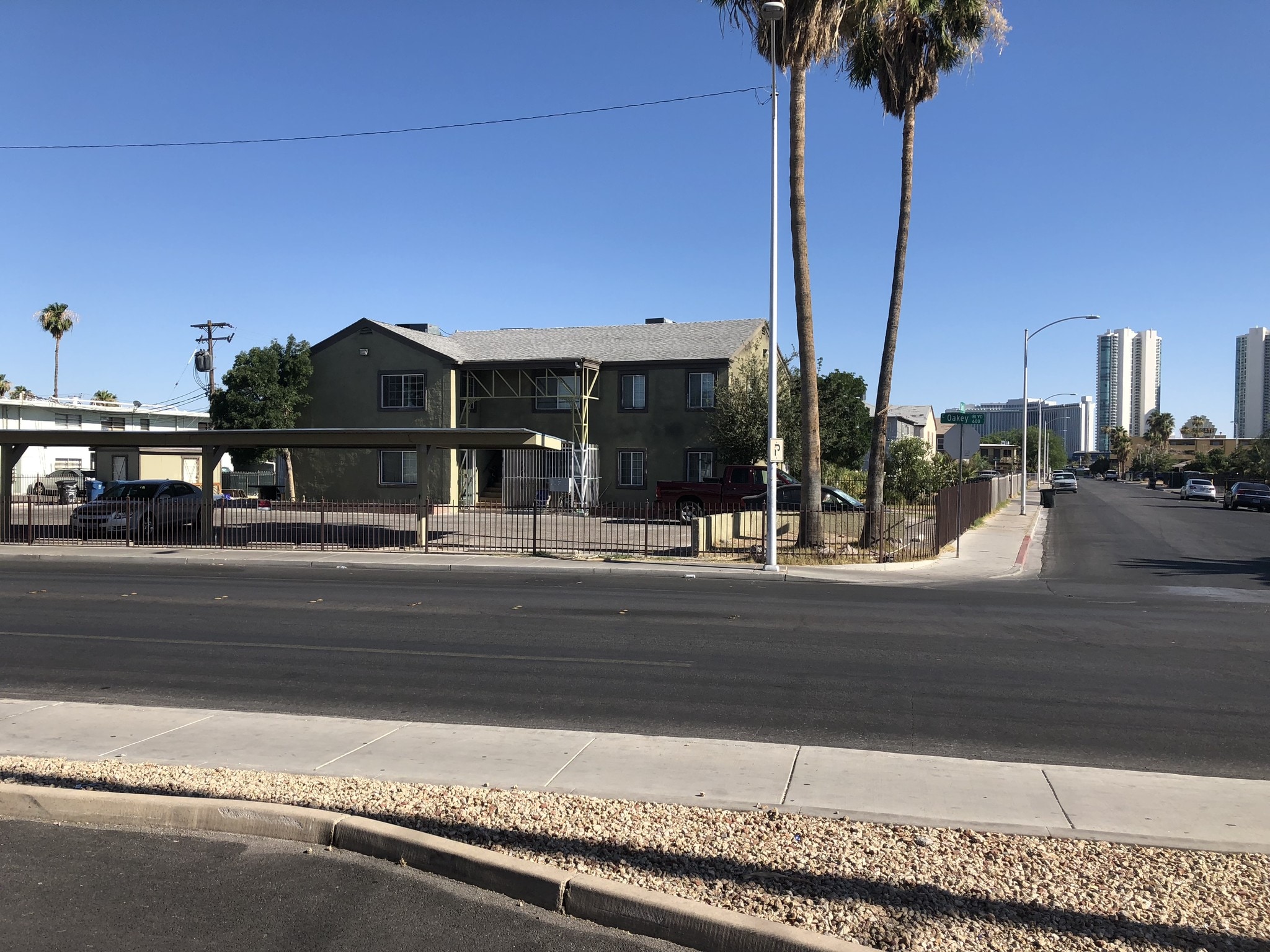 530 E Oakey Blvd, Las Vegas, NV for Sale