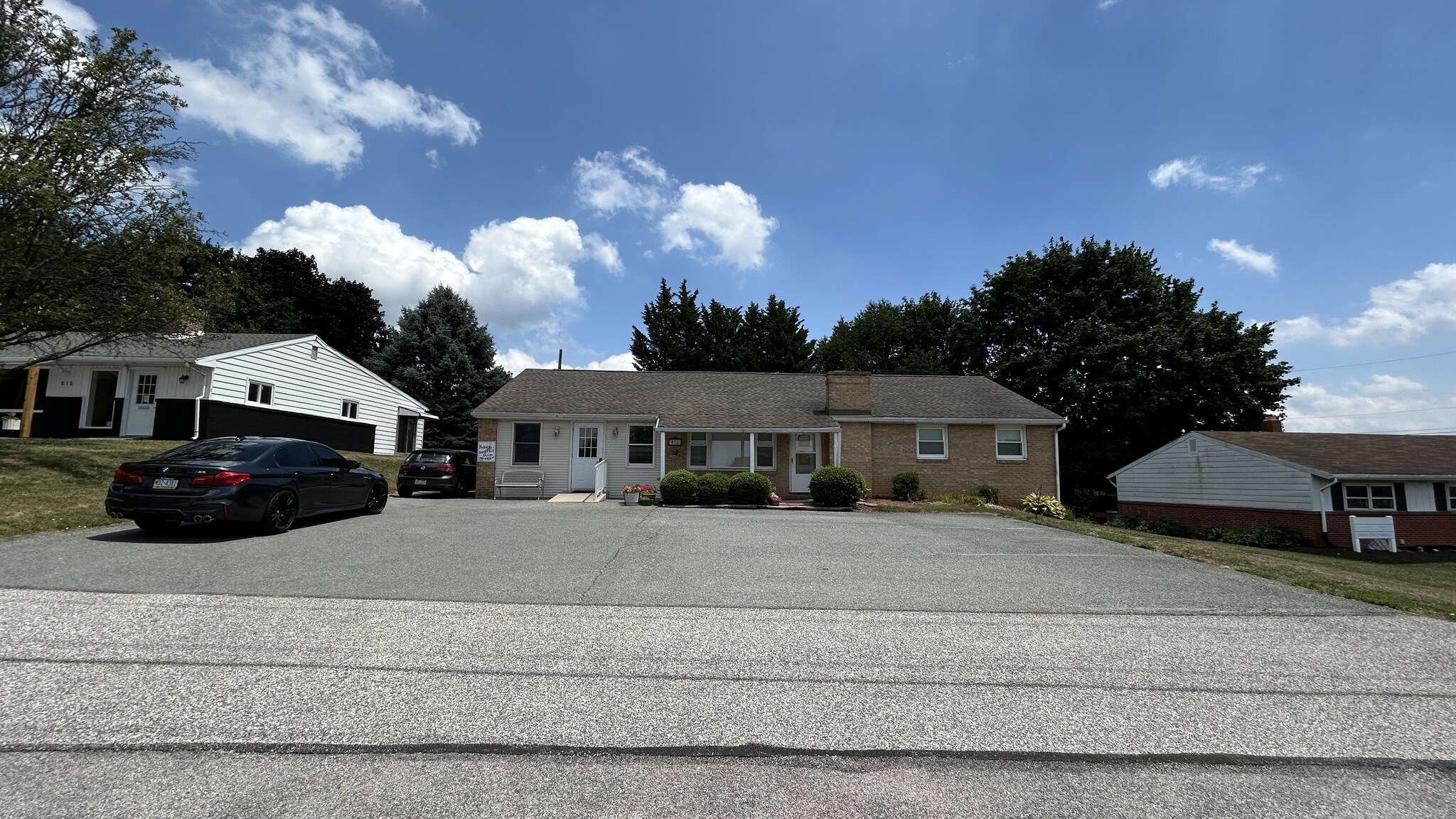 825 Edgewood Rd, York, PA for Rent