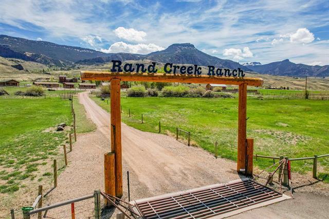 3064 N Fork Hwy, Cody, WY for Sale