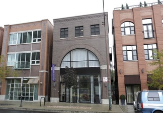 Chicago, IL Storefront Retail/Office - 1009 W Fulton Market