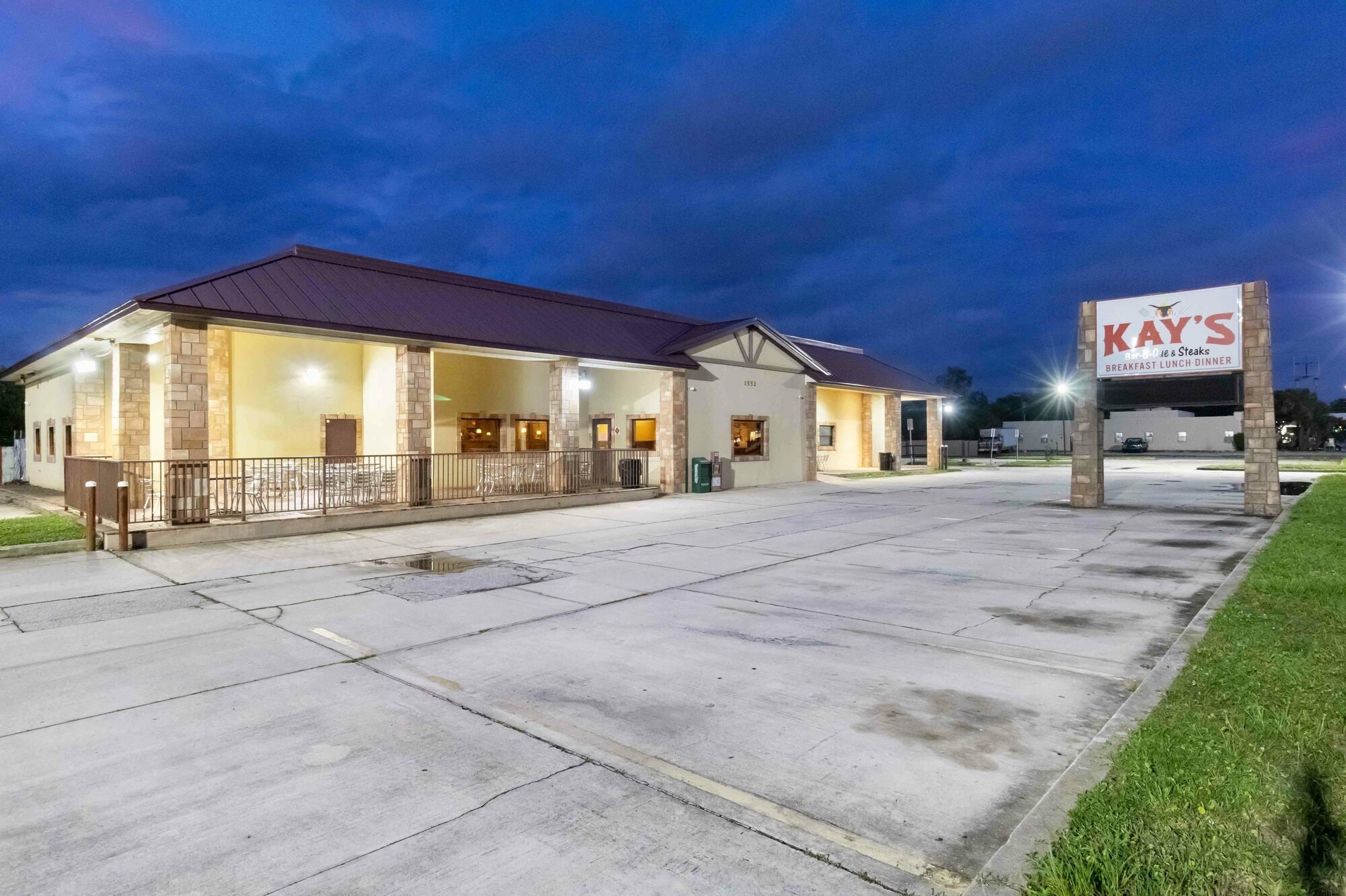 1552 W King St, Cocoa, FL for Sale