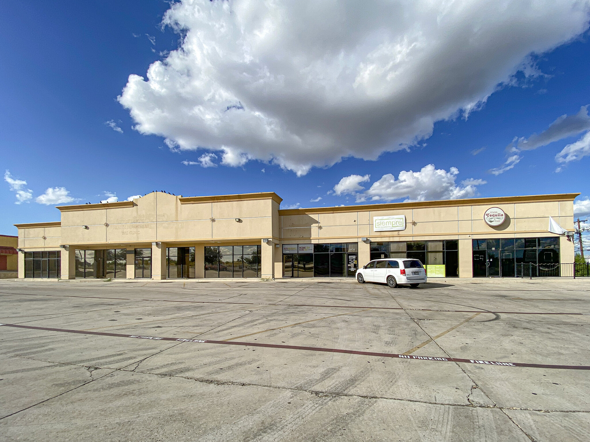 3806 US HWY 83 Laredo, TX 78046 - Retail Property for Lease on 