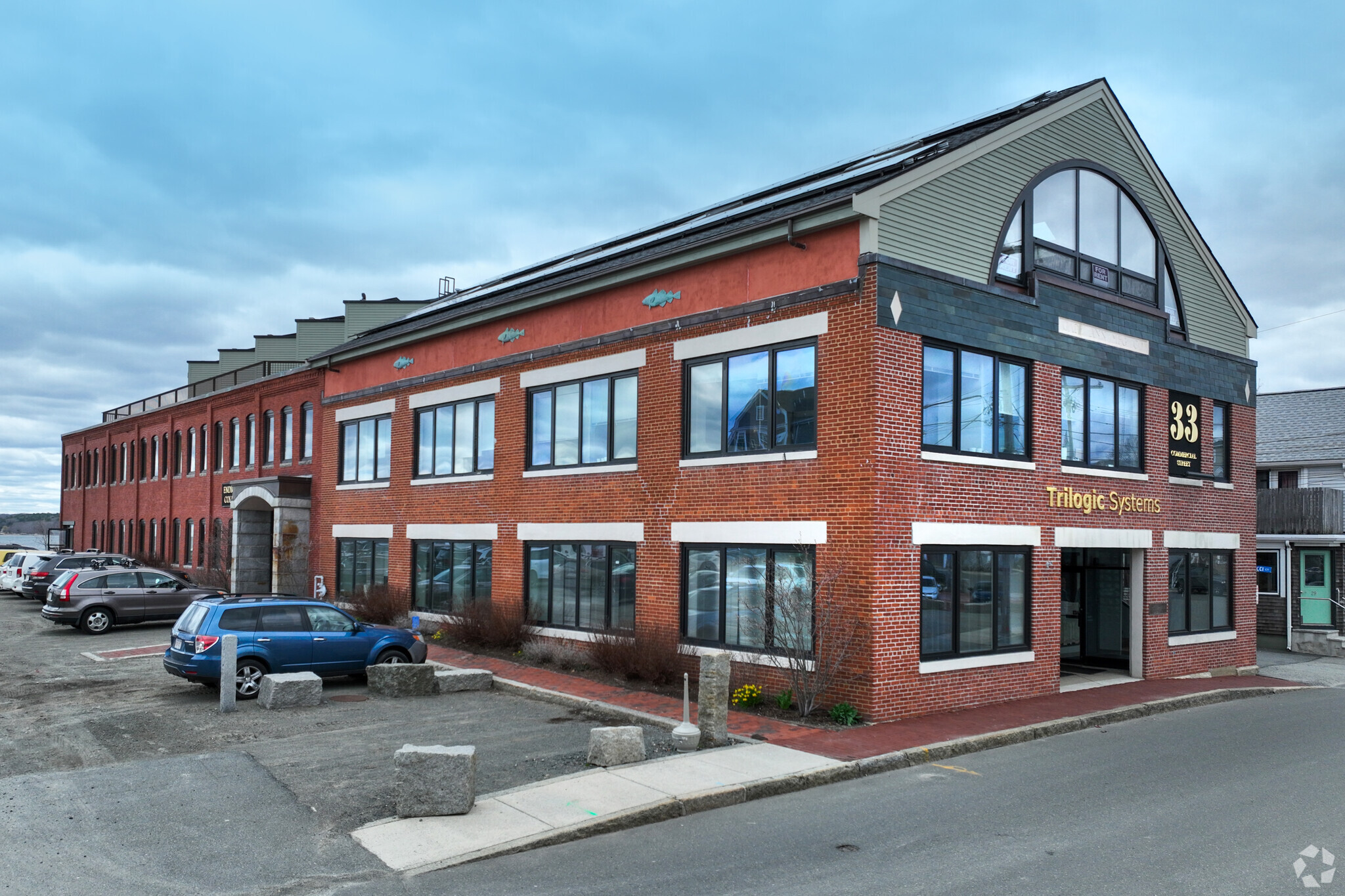 33 Commercial St, Gloucester, MA for Rent