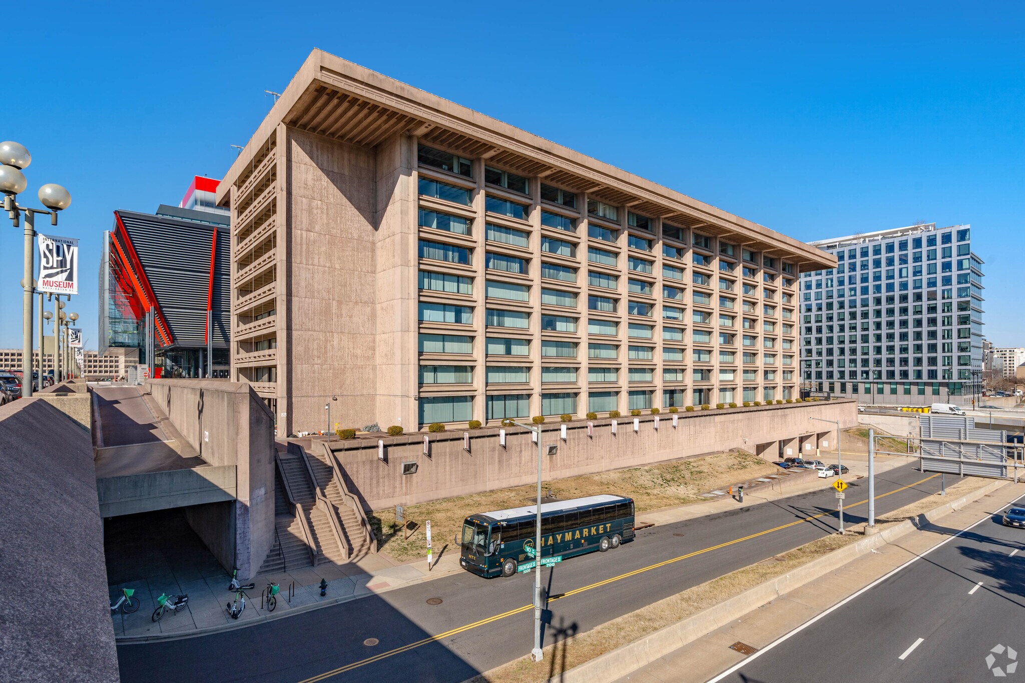 950 L'Enfant Plz SW, Washington, DC for Rent