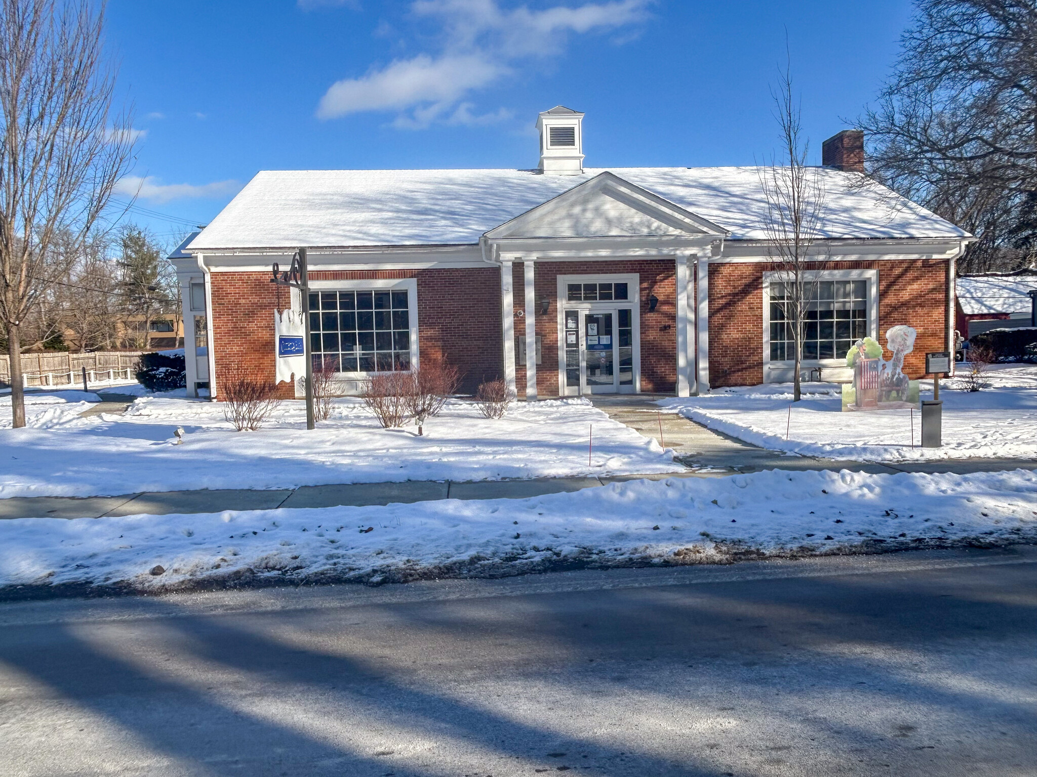 32682 Franklin Rd, Franklin, MI for Sale