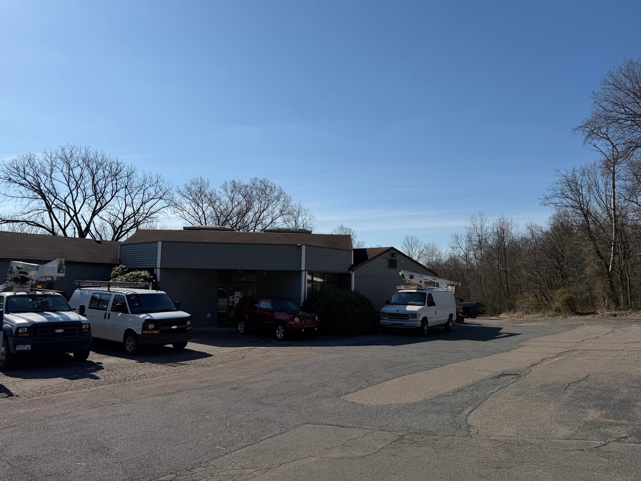 104 Woodward Hill Rd, Edwardsville, PA for Sale