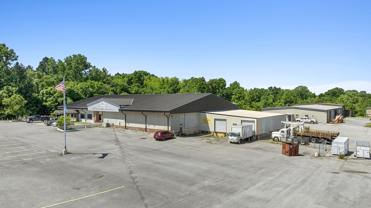3143 N 32nd St, Muskogee, OK for Sale